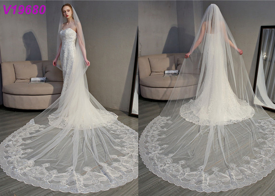 Los velos de novia de marfil/3D del cordón suave largo florecen velo nupcial musulmán del ribete 5 metros