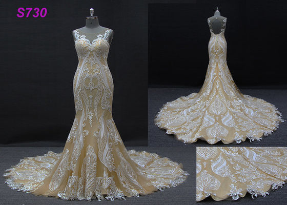 Vestido nupcial sin mangas del vestido de boda de la sirena de la envoltura del color de champán